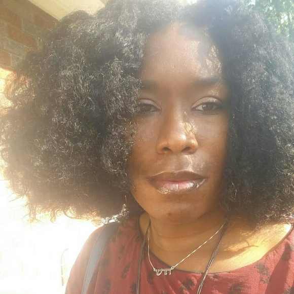 Meet your Posher! Akemi! - Picture 6 of 10